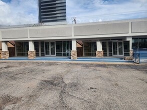2535 Blue Willow Dr, Houston, TX for lease Building Photo- Image 2 of 3