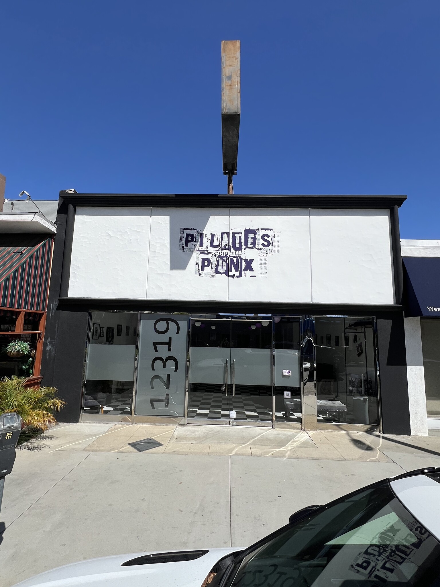 12319 Ventura Blvd, Studio City, CA for lease Building Photo- Image 1 of 8