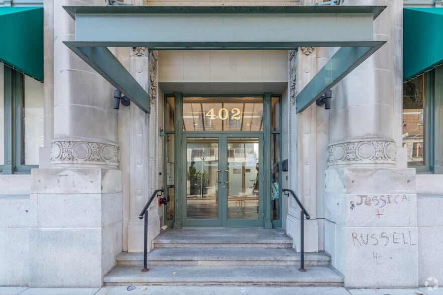 402 W Pender St, Vancouver, BC for lease - Building Photo - Image 2 of 5