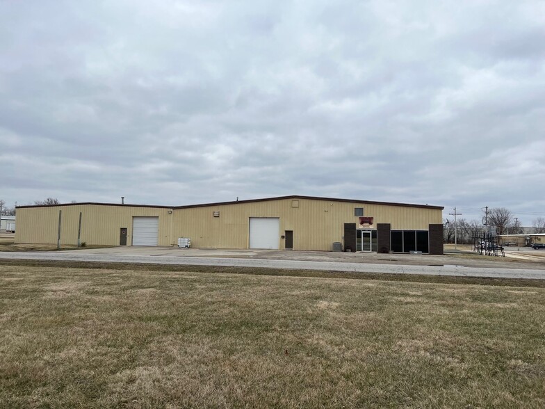 415 Harvester Rd, Chillicothe, MO for sale - Building Photo - Image 2 of 24