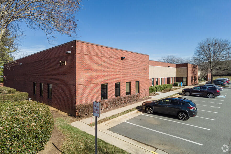 2741 Prosperity Ave, Merrifield, VA for lease - Primary Photo - Image 1 of 5