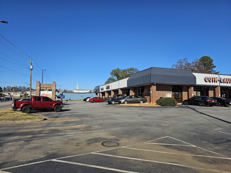 227 Atlanta Hwy, Gainesville, GA for sale - Building Photo - Image 2 of 21