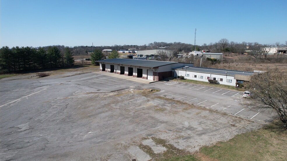 1330 Gateway Dr, Gallatin, TN for lease - Building Photo - Image 2 of 22