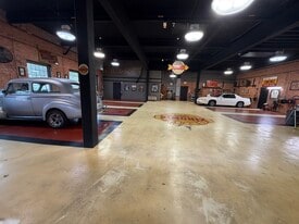 283 Park Rd - Warehouse