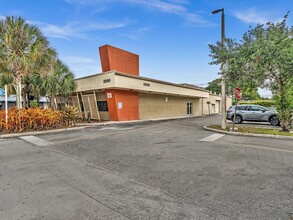 2200 N University Dr, Sunrise, FL for lease Building Photo- Image 1 of 51