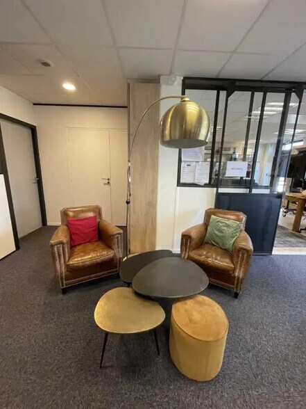 6 Rue Anne De Bretagne, Vertou for lease - Interior Photo - Image 3 of 6