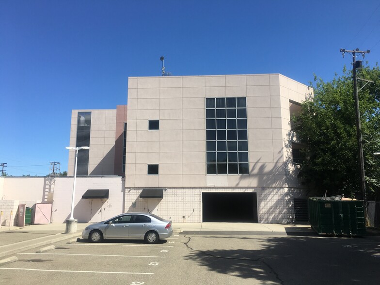 826 N California St, Stockton, CA for sale - Primary Photo - Image 1 of 1