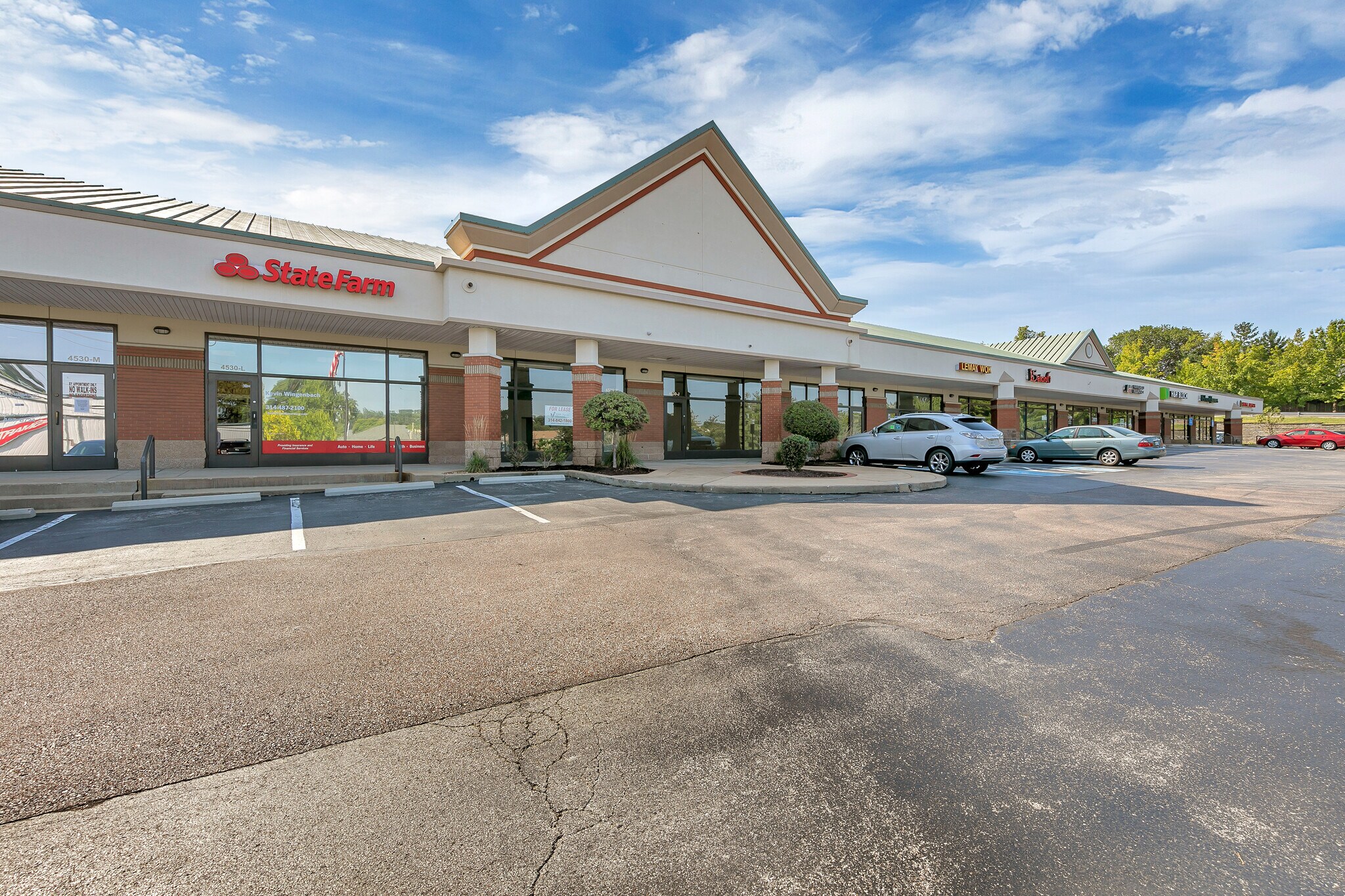 4530 Lemay Ferry Rd, Lemay, MO 63129 Mehltowne Plaza