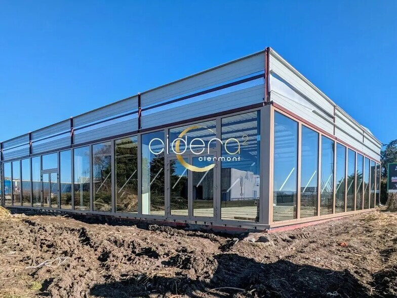 Retail in COURNON-D'AUVERGNE for lease - Building Photo - Image 1 of 5