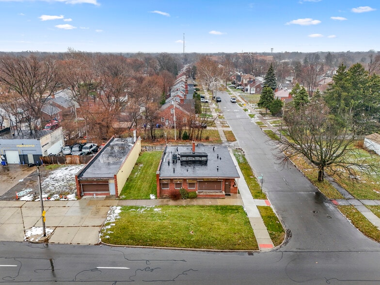 13000 Hayes St, Detroit, MI for sale - Primary Photo - Image 1 of 43