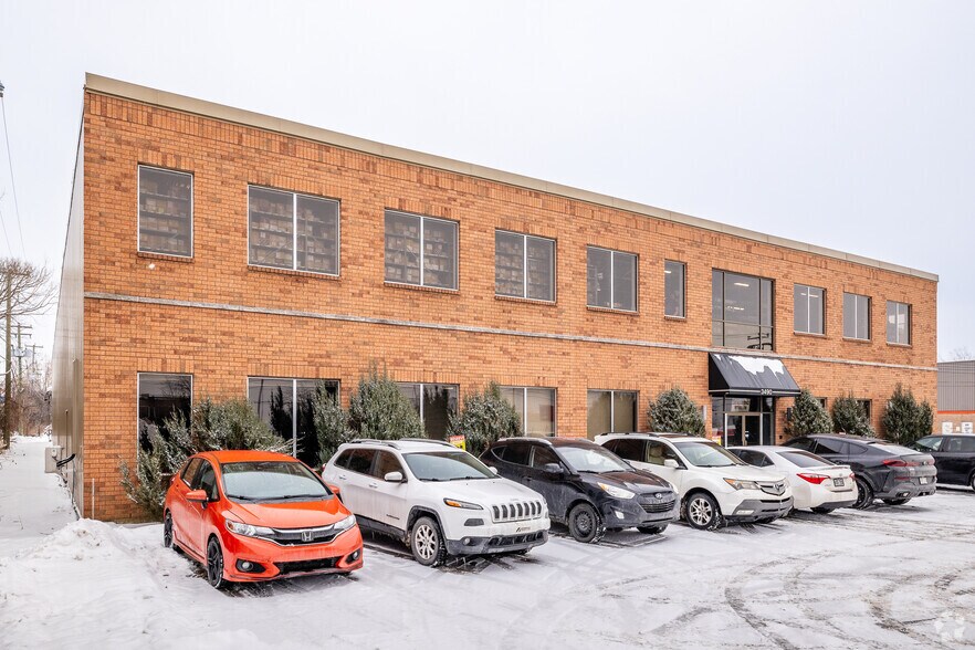 3490-3500 Rue Griffith, Saint-Laurent, QC for lease - Building Photo - Image 2 of 3