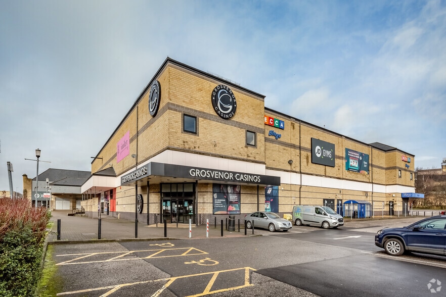 St Thomas Rd, Huddersfield for sale - Primary Photo - Image 1 of 1