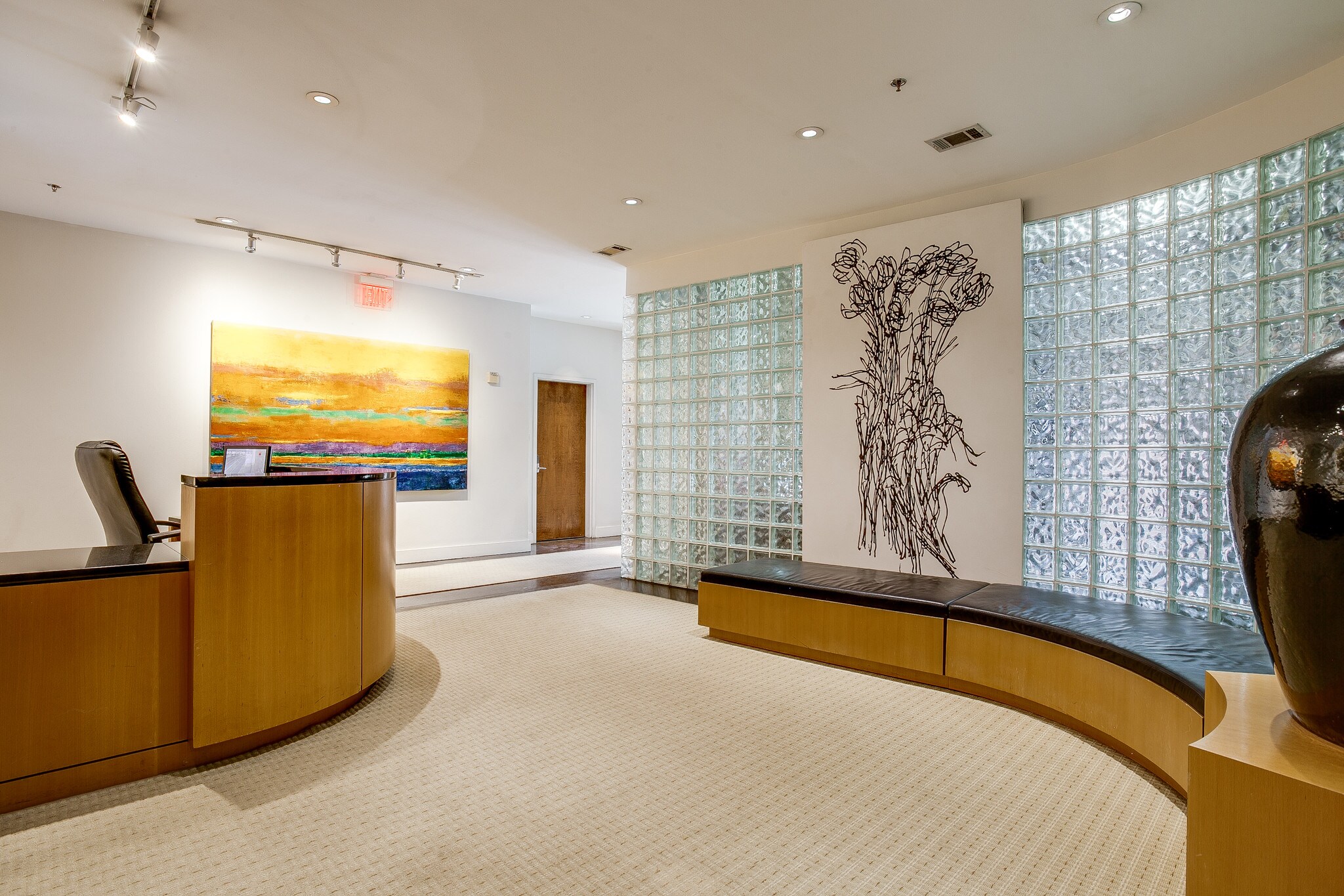 1925 Cedar Springs Rd, Dallas, TX for sale Lobby- Image 1 of 1
