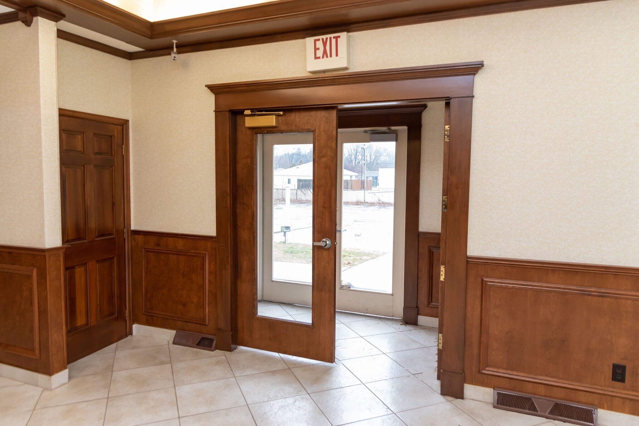 2350 W Laskey Rd, Toledo, OH for sale Interior Photo- Image 1 of 1