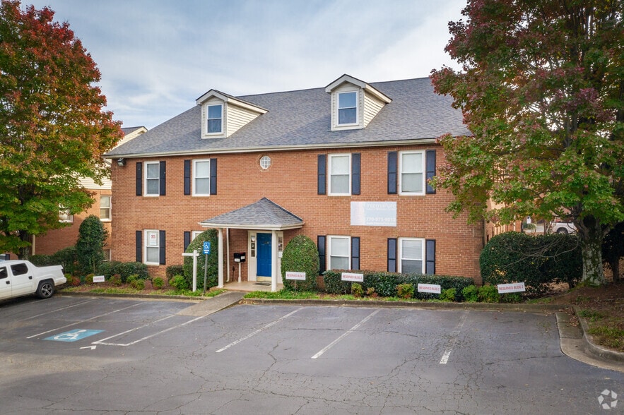 2440 Sandy Plains Rd, Marietta, GA 30066 Building 2