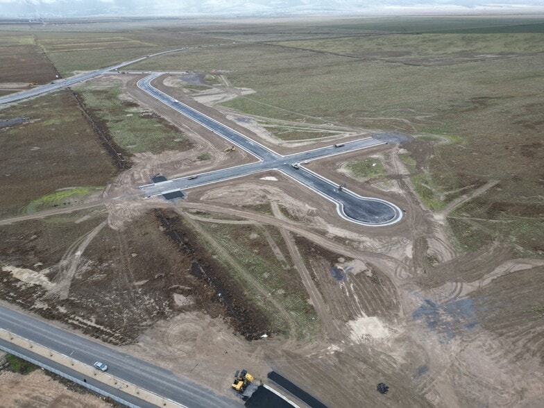 6000 N. Eagle Mountain Blvd., Eagle Mountain, UT for sale - Building Photo - Image 3 of 4