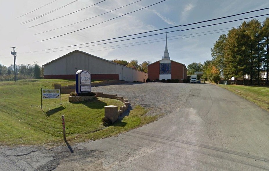 2021 Hardy Rd, Vinton, VA 24179