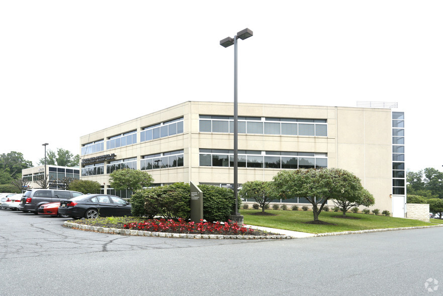 3120 Princeton Pike, Lawrenceville, NJ for lease - Primary Photo - Image 1 of 4