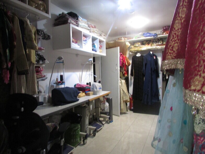 170 Leagrave Rd, Luton for lease - Building Photo - Image 2 of 15