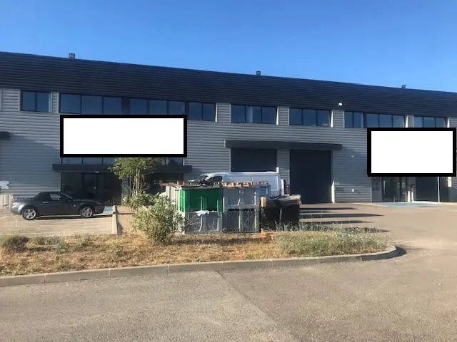 Flex in Salon-de-Provence for lease - Building Photo - Image 1 of 15