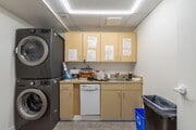 7301 5th Ave NE Suite A, Seattle WA_0025-2