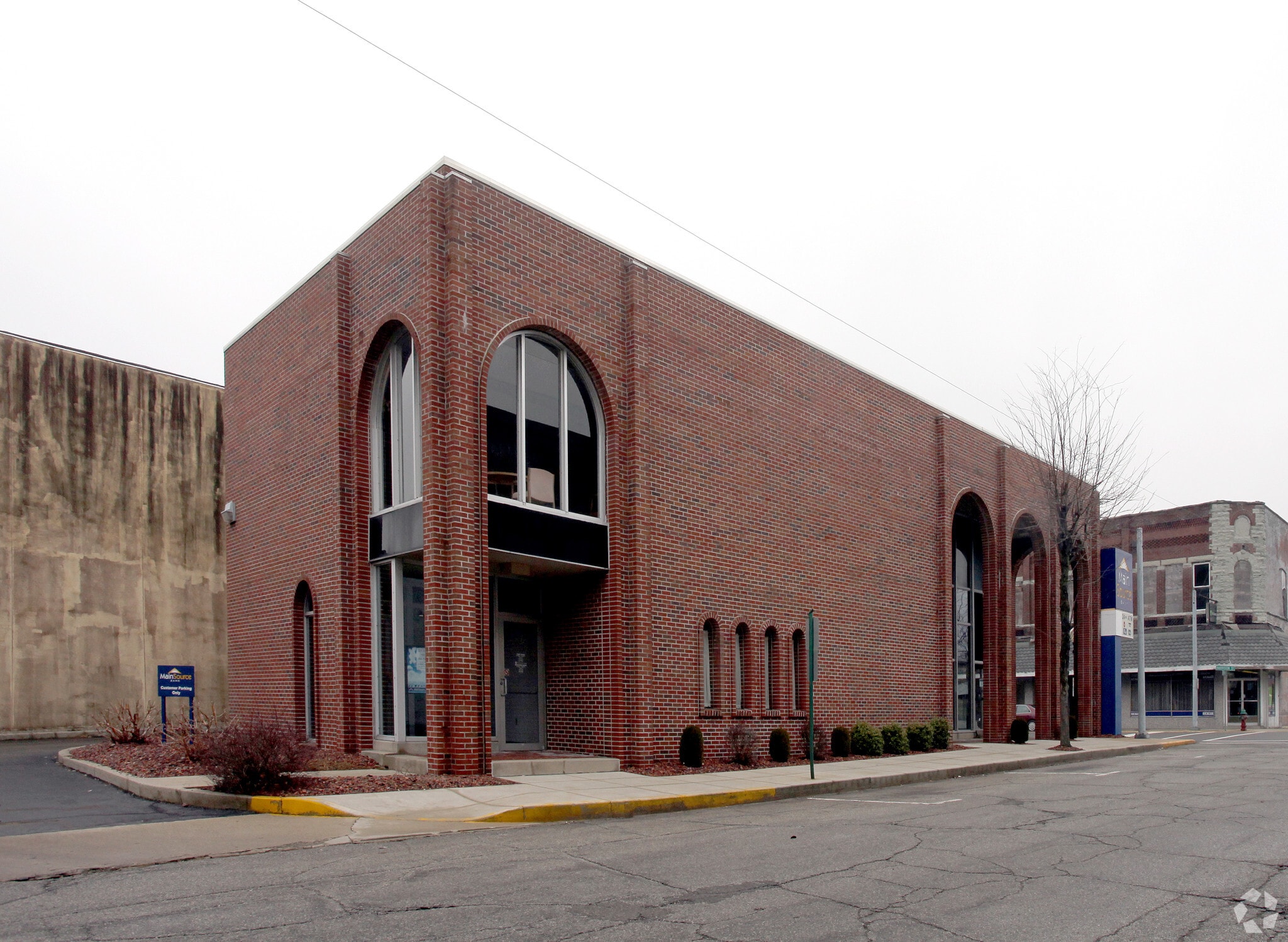 202 N Harrison St, Alexandria, IN for sale Primary Photo- Image 1 of 3