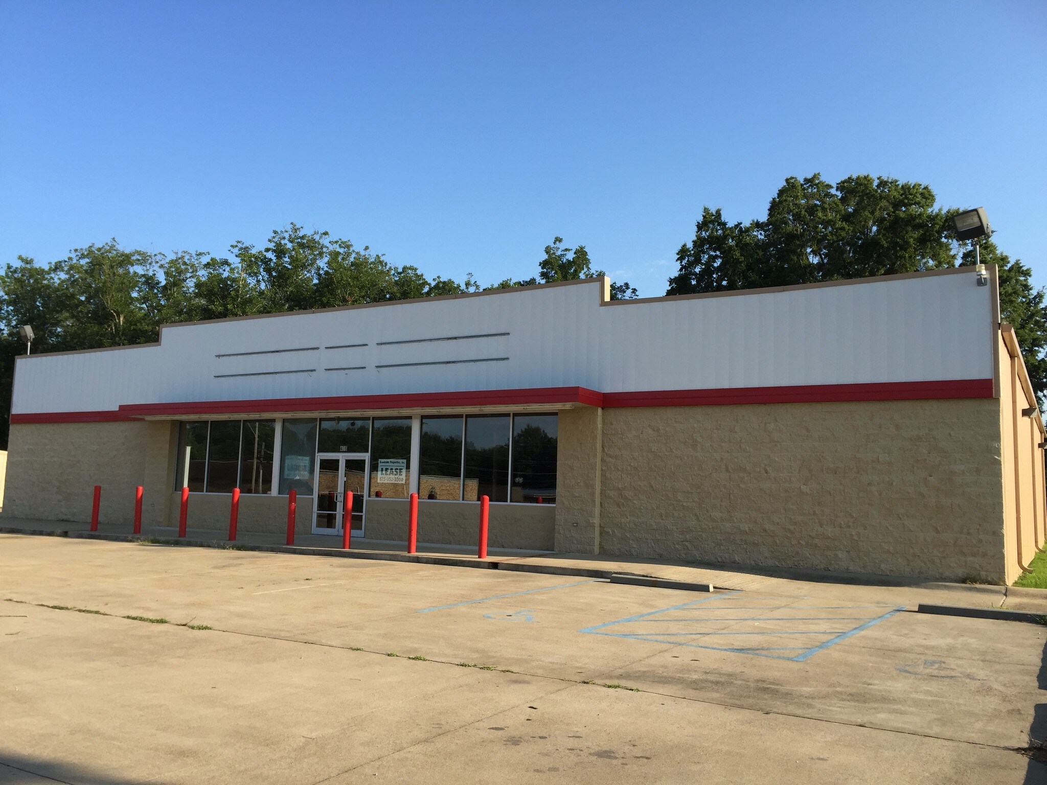 400 E Lee St, Sardis, MS 38666