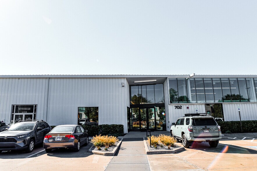 700 SE 5th St, Bentonville, AR for lease - Building Photo - Image 3 of 21