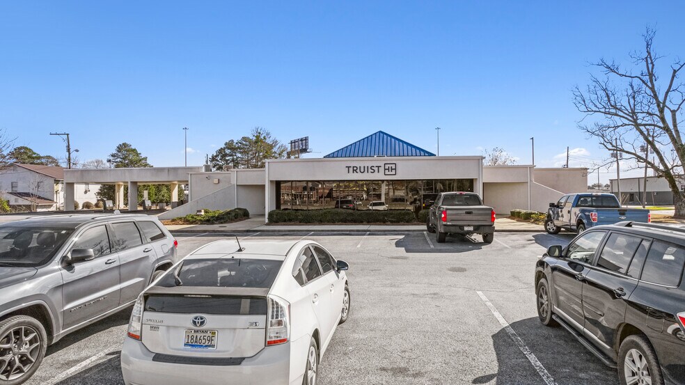 404 Hamric Dr E, Oxford, AL for sale - Building Photo - Image 1 of 1