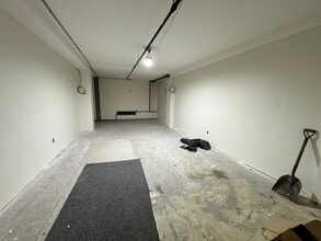 160 Broadway, New York, NY for lease Building Photo- Image 2 of 2