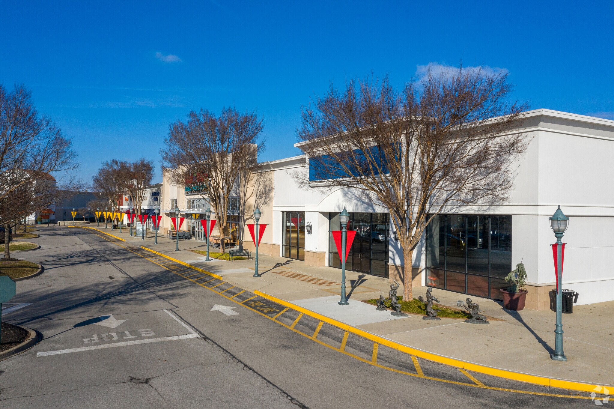 43024330 Summit Plaza Dr, Louisville, KY 40241 Paddock Shops