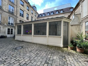Office in Paris for lease Building Photo- Image 1 of 4