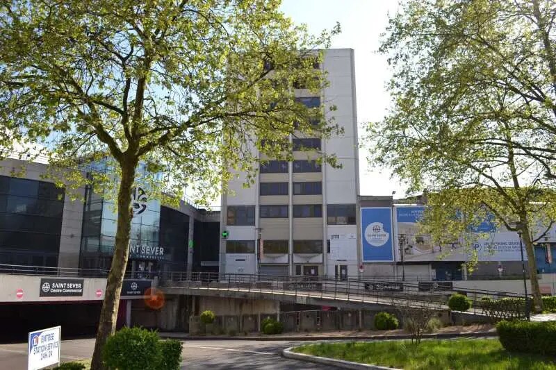 Office in Rouen for sale - Building Photo - Image 2 of 4