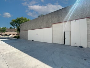 25327 Avenue Stanford, Valencia, CA for lease Building Photo- Image 2 of 5