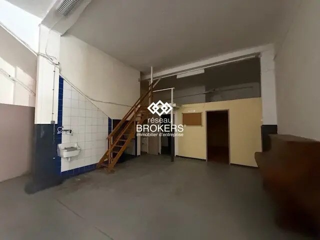 Industrial in Argenteuil for lease - Interior Photo - Image 2 of 4