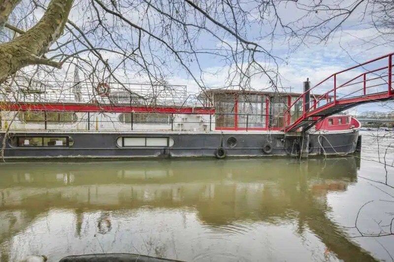 Office in Boulogne-Billancourt for lease Building Photo- Image 1 of 11