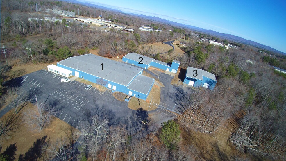 144 Industrial Dr, Forest City, NC for lease - Building Photo - Image 1 of 44