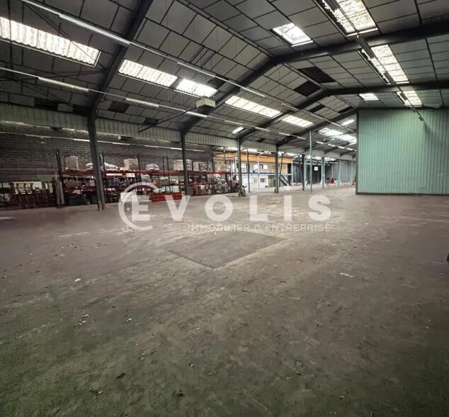 Office in Étampes for lease - Interior Photo - Image 3 of 14