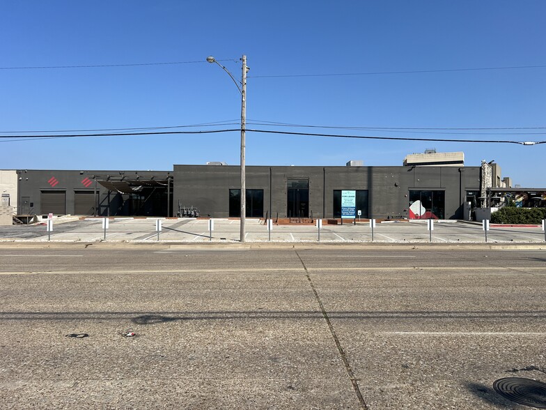 1201 Oak Lawn Ave, Dallas, TX for lease - Building Photo - Image 1 of 5