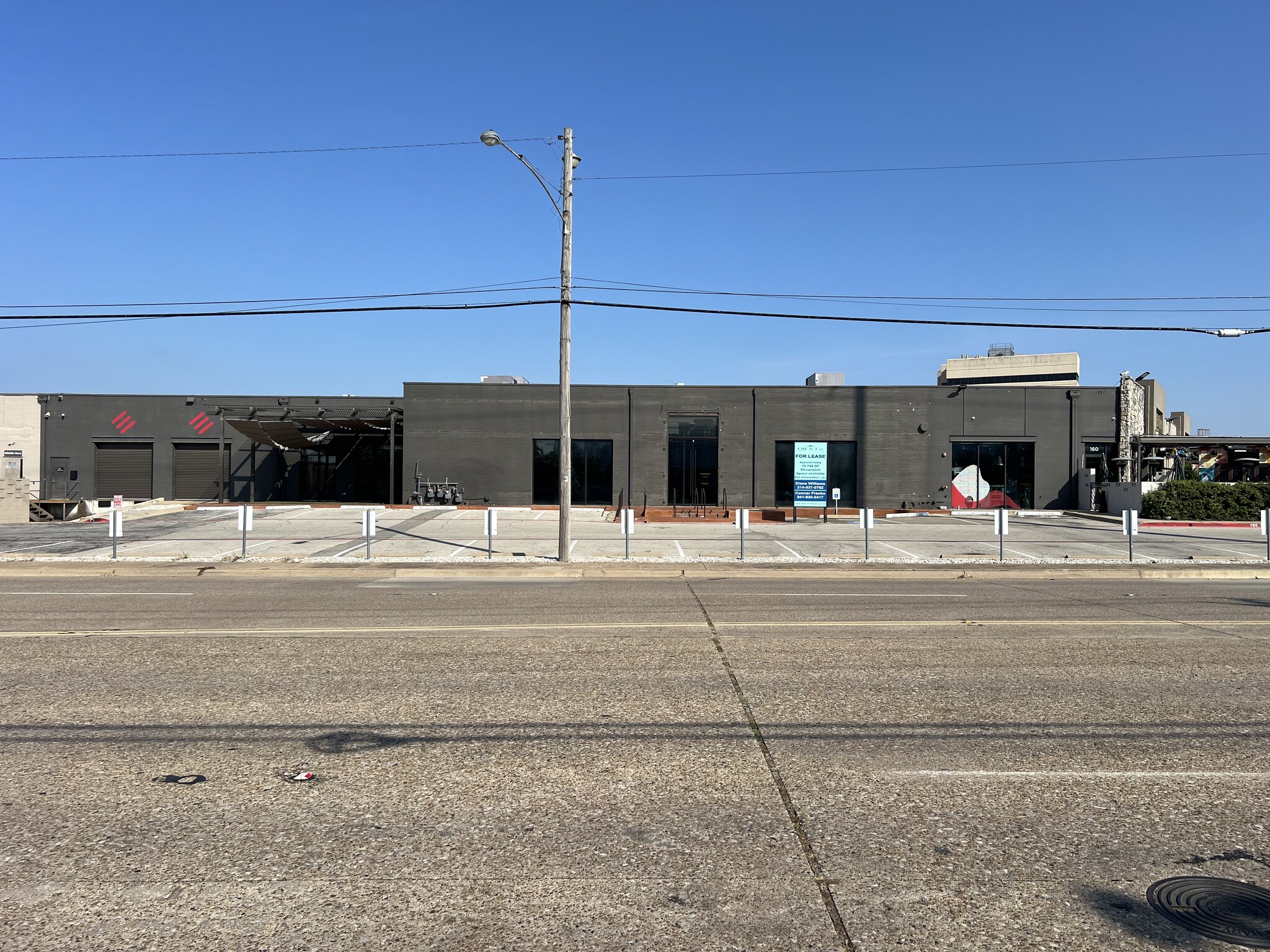 1201 Oak Lawn Ave, Dallas, TX for lease Building Photo- Image 1 of 6