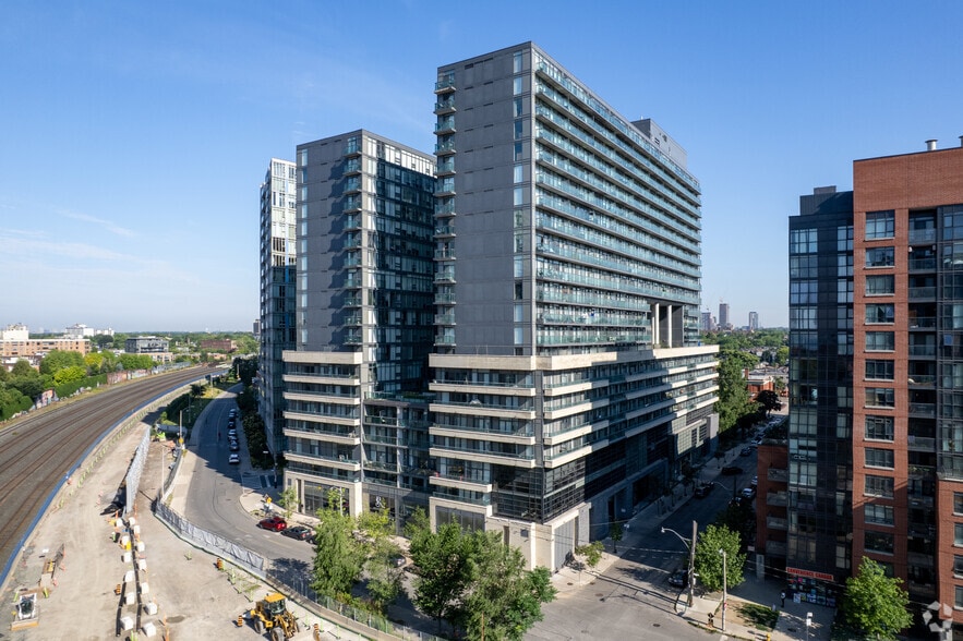 32 Lisgar St, Toronto, ON for lease - Building Photo - Image 1 of 3