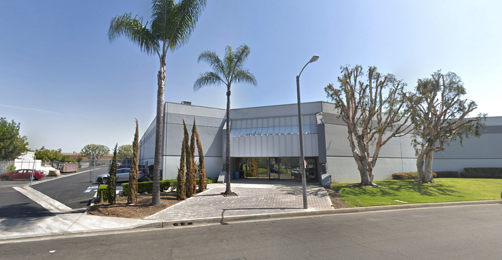 17050-17100 S Margay Ave, Carson, CA for lease - Building Photo - Image 1 of 2