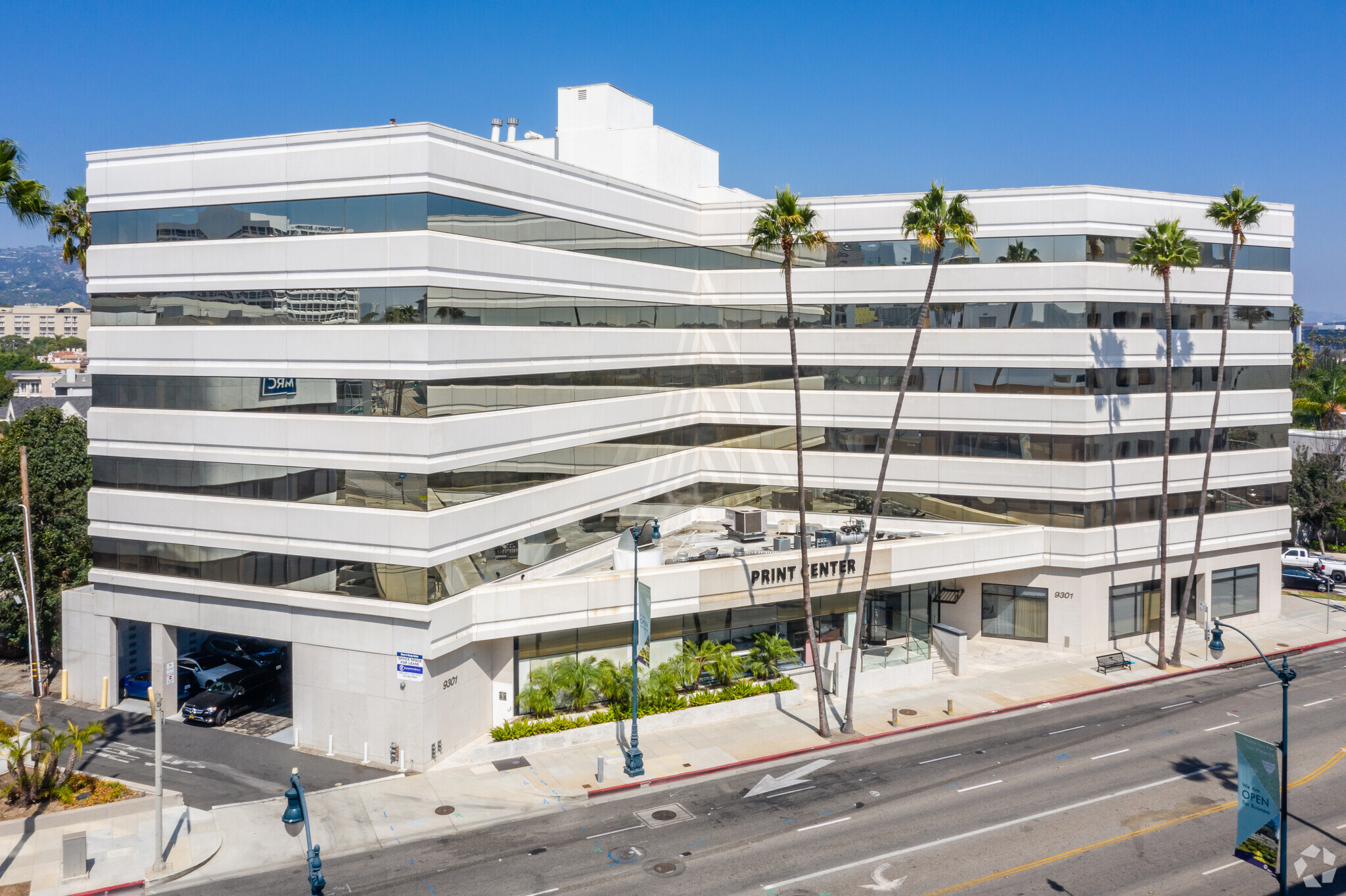 9301 Wilshire Blvd, Beverly Hills, CA for lease Building Photo- Image 1 of 10