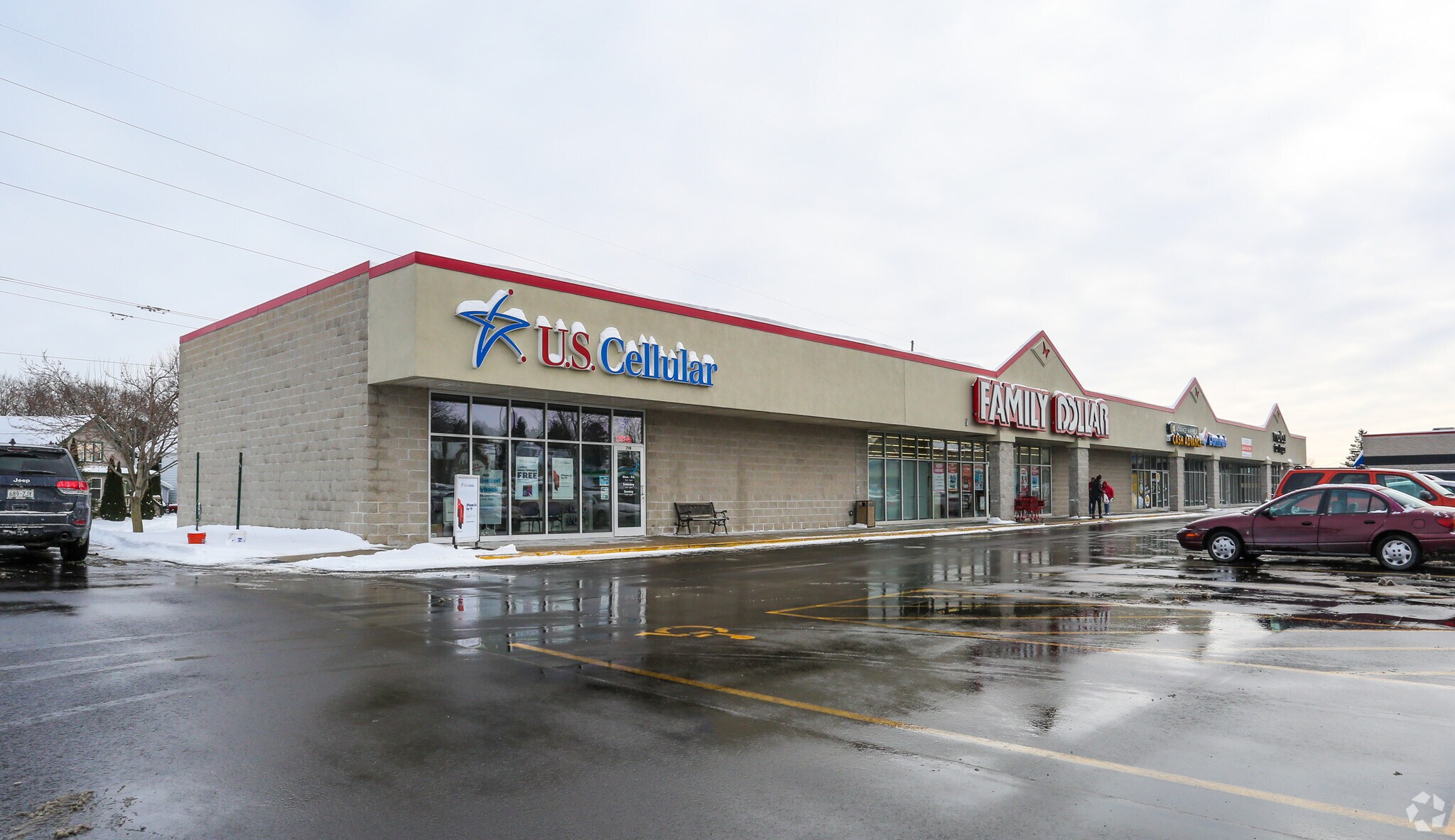 609-719 N Spring St, Beaver Dam, WI for sale Primary Photo- Image 1 of 1