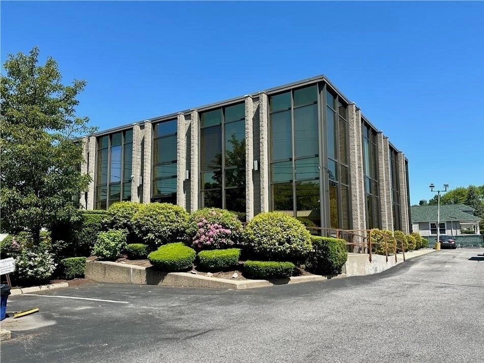 1515 Smith St, North Providence, RI for lease Building Photo- Image 1 of 8