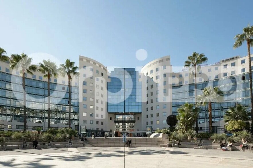 201 Rue De La Piazza, Noisy-le-Grand for lease - Building Photo - Image 3 of 48