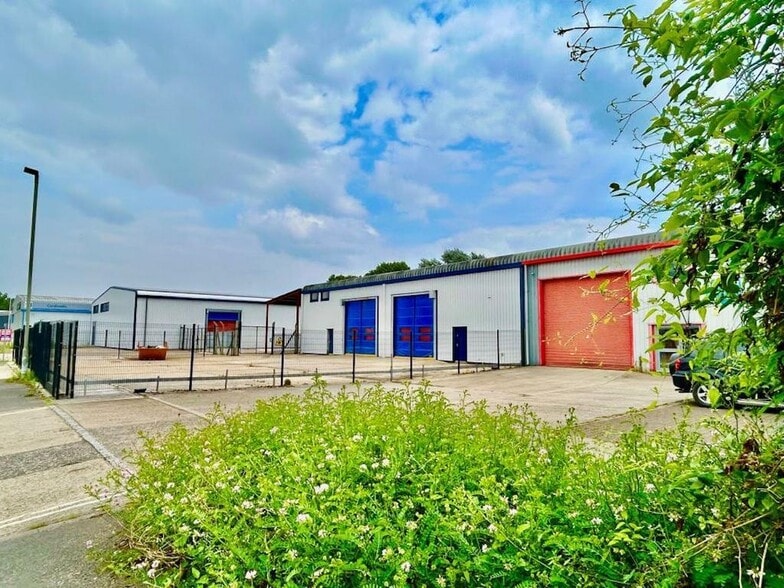 9 Granville Way, Bicester for lease - Building Photo - Image 2 of 23