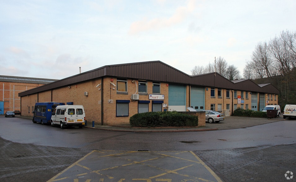 Britten Rd, Reading for lease - Building Photo - Image 3 of 3
