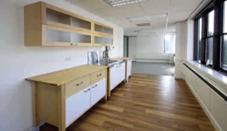 249 Midsummer Blvd, Milton Keynes for sale - Interior Photo - Image 1 of 1