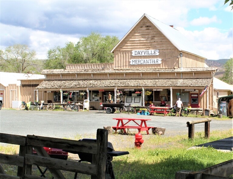 207 W Franklin, Dayville, OR for sale - Primary Photo - Image 1 of 26